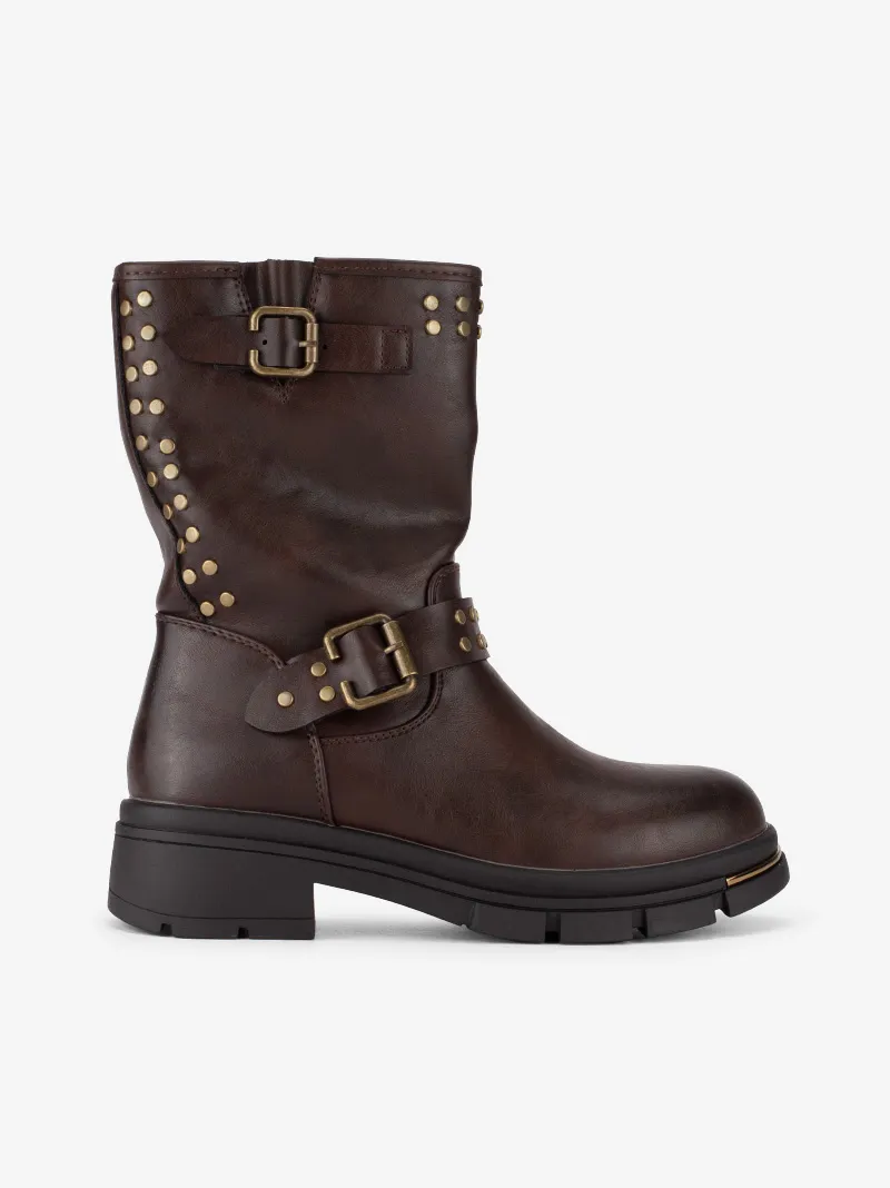 BOTA BIKER COM FIVELAS E APLICAÇÕES METÁLICAS EM SOLA DE RASTO