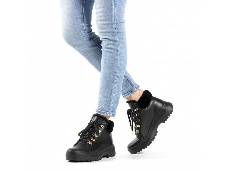 BOTÍN SNEAKER DE PIEL HELLEN PANAMA JACK EN COLOR NEGRO O BLANCO