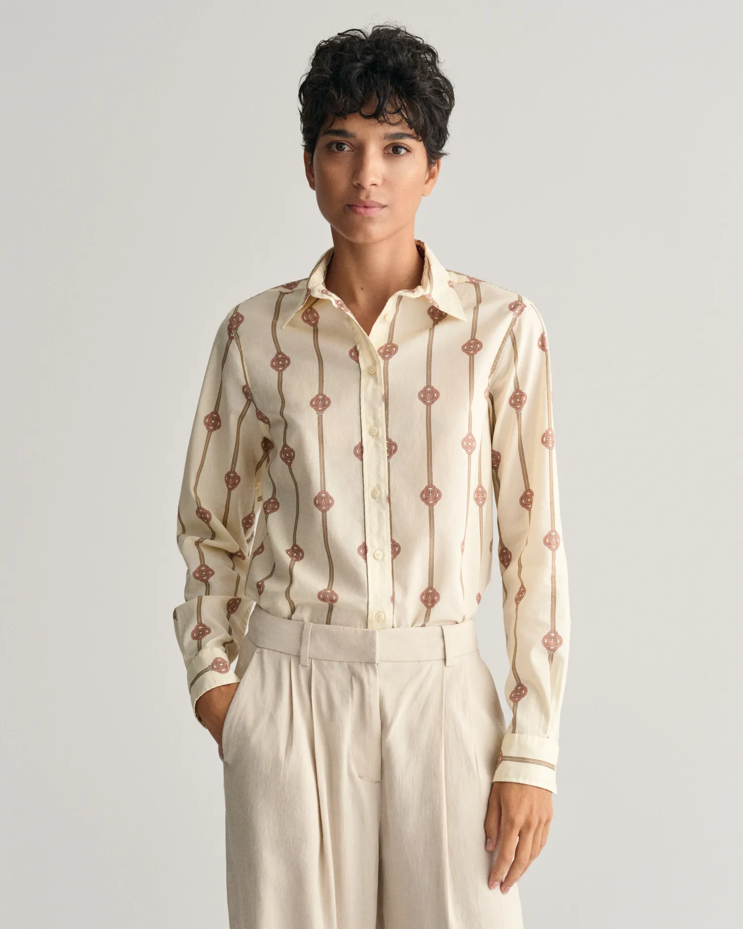 Camisa Regular Fit de gasa de algodón a rayas Monogram