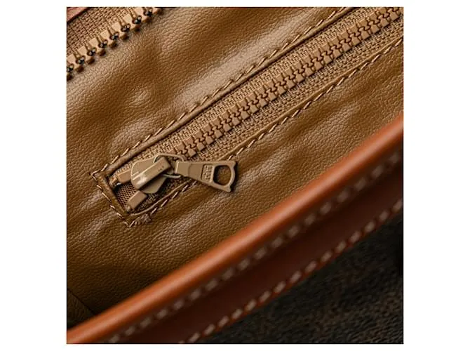 Céline Celine Brown Macadam Clutch Castaño 