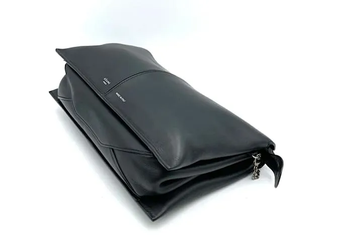 Céline Clutch Celine con cadena Negro 