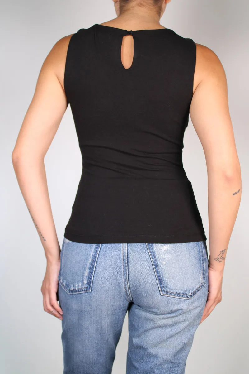 KÄPURA Polera Detalle Fruncido