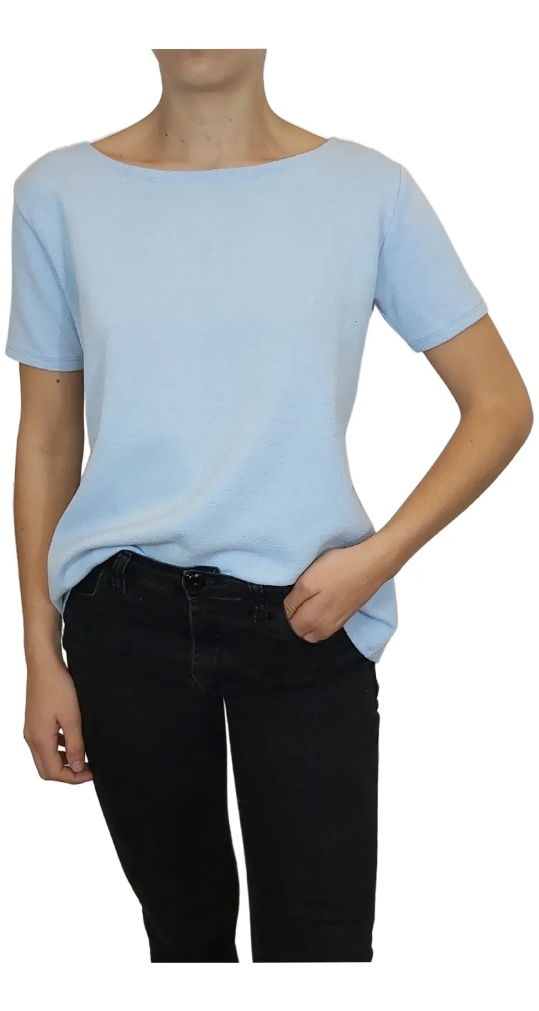 QÜINA Polera Texturizada Celeste