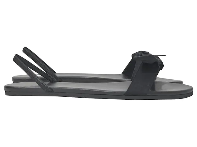 The row Las sandalias Row Bow Slingback en grosgrain negro y cuero 