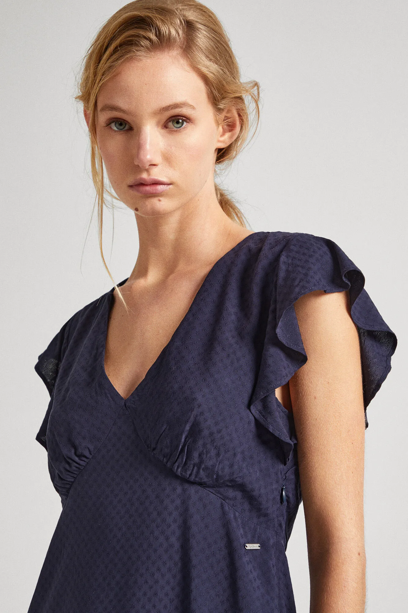 Vestido Corto Escote En V